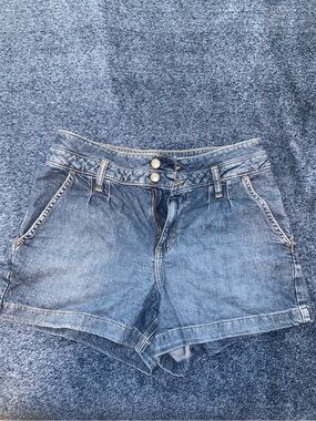 Lee Women's Light Blue Denim Shorts